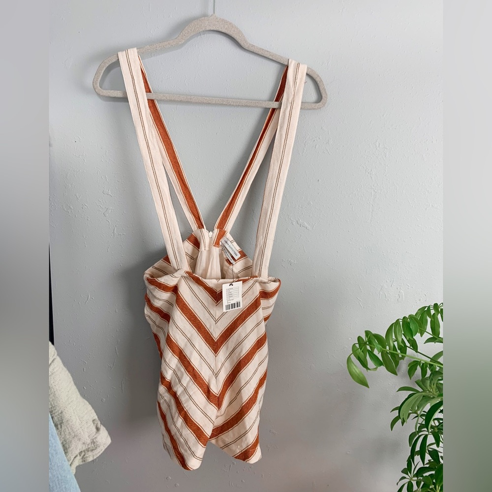 Urban Outfitters // NWT romper shorts - Picture 6 of 10
